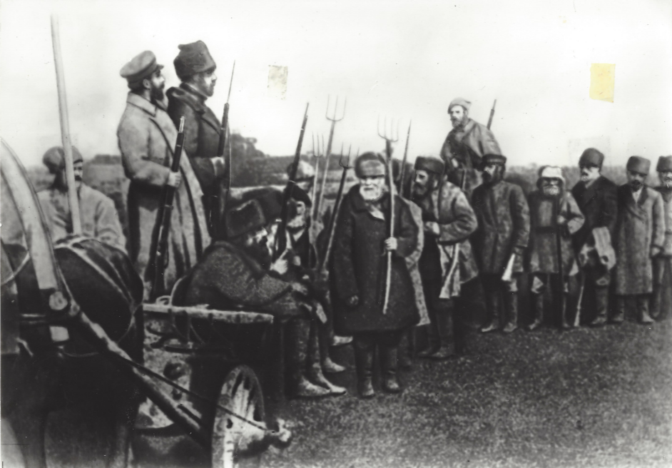 2. Peasants armed themselves in the autumn of 1917 on hearing of General Kornilov’s attempted coup