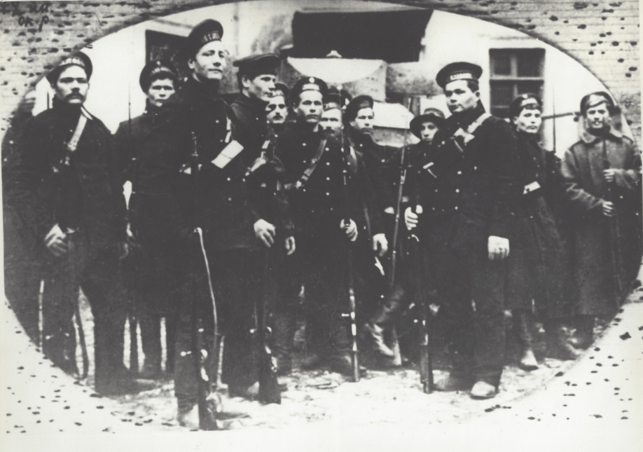 3. Sailors preparing to Kerensky’s counterattack 1917